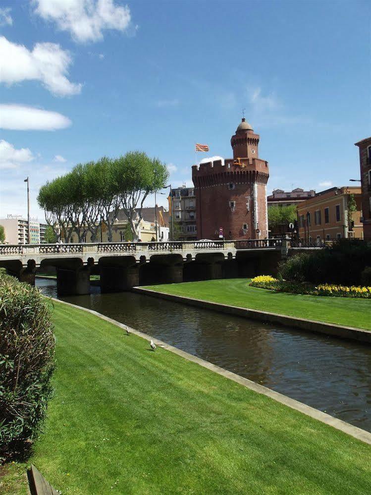 Hotel Alexander Perpignan Exterior foto